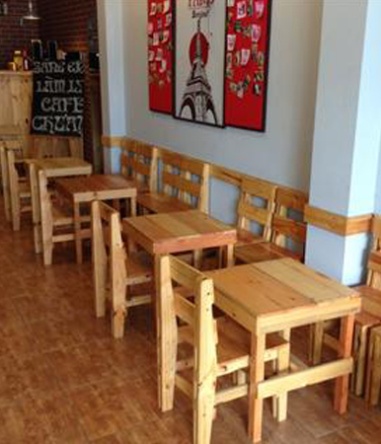 Làm thế nào để vệ sinh các loại bàn ghế cafe đúng cách?